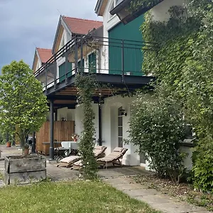 Apartment Gutshof In Seenaehe